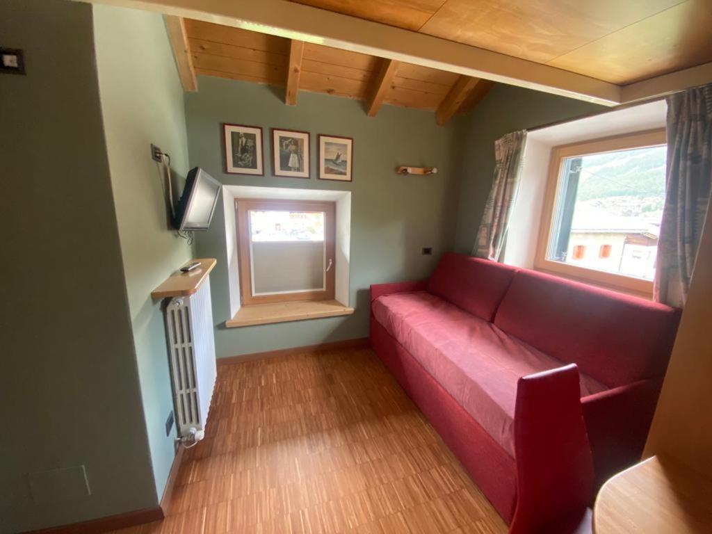 Cronox Mini Apartments Livigno Exterior photo